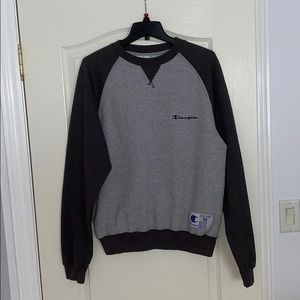 champion light/dark crew neck